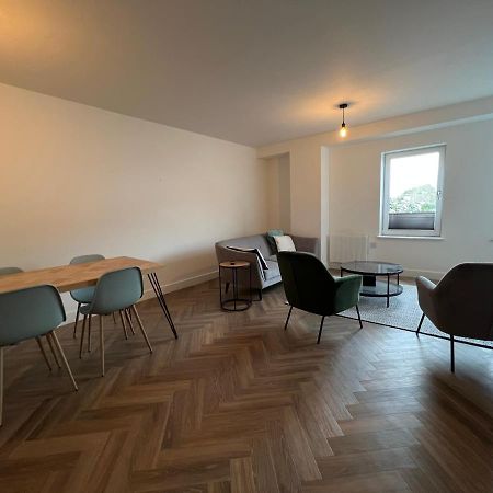 Prospect Quarter Apartments In Old Town 스윈던 외부 사진