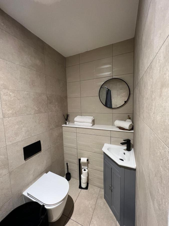 Prospect Quarter Apartments In Old Town 스윈던 외부 사진